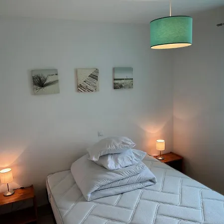 Вилла Melite Grayan-et-l'Hopital