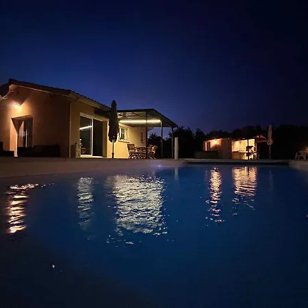 Melite Вилла Grayan-et-l'Hopital