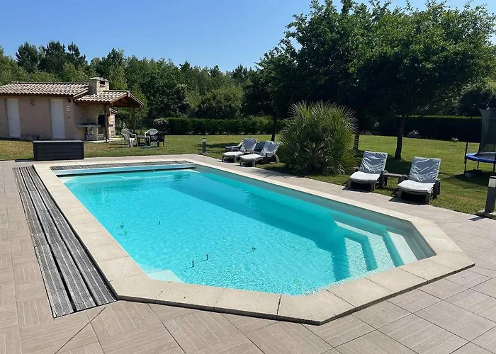 Melite Villa Grayan-et-l'Hopital