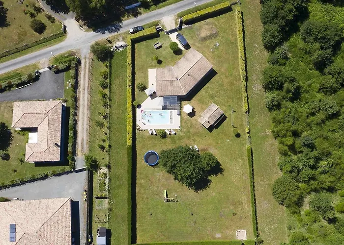 Melite Villa Grayan-et-l'Hopital